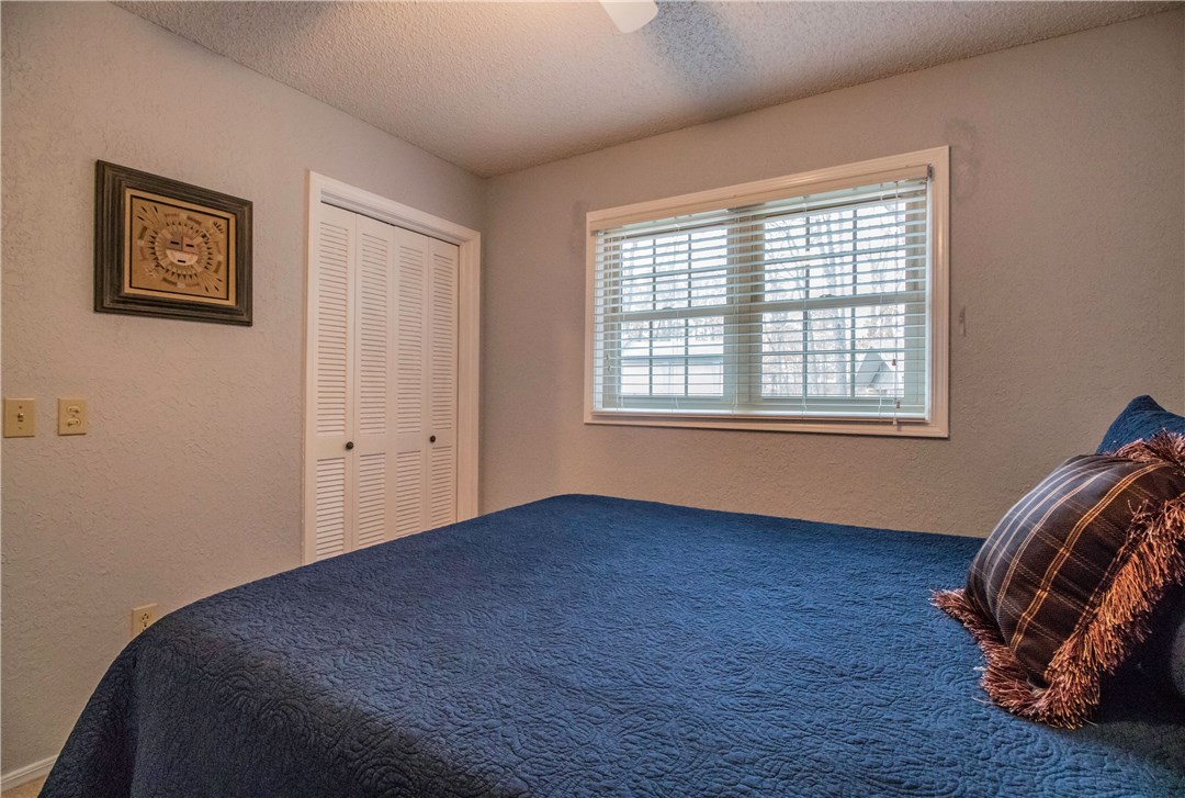 Melanie Courts Bvv - Residential