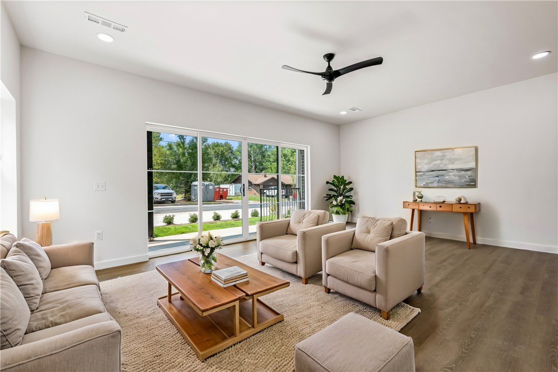 B & W Heights - Residential Lease