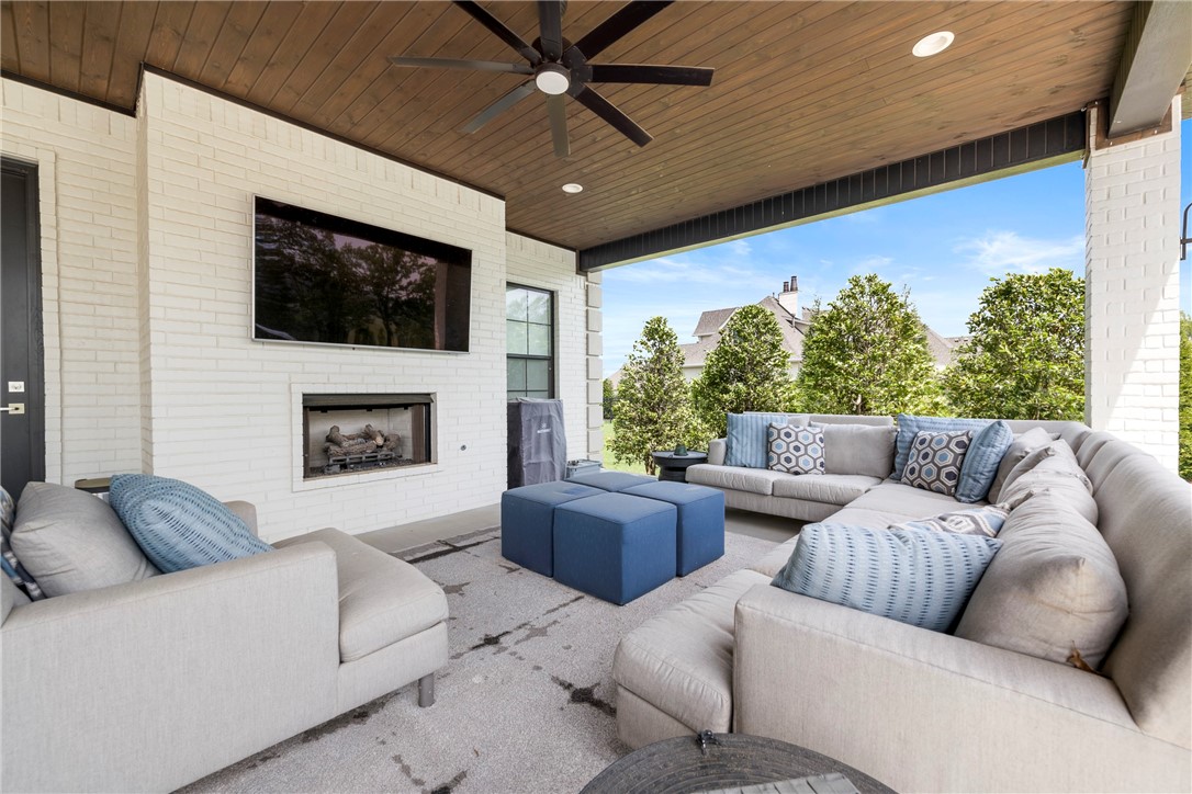 Holt Capital Llc Sub - Residential