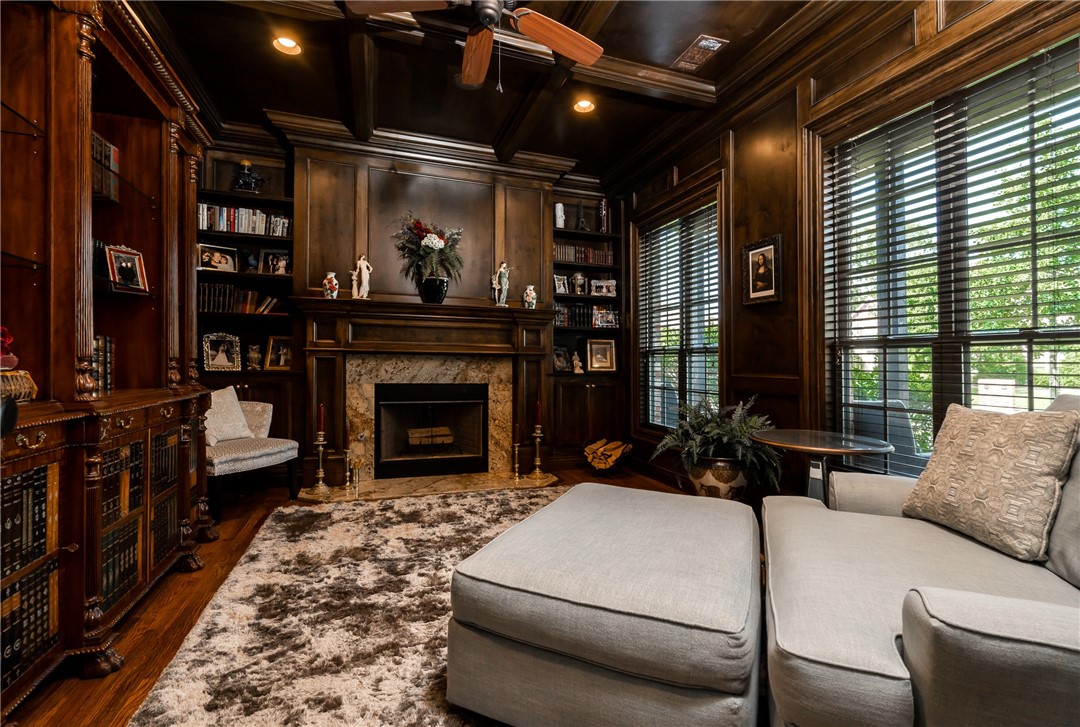 Oak Tree - Residential