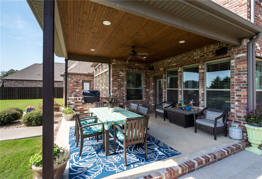 Oak Tree - Residential