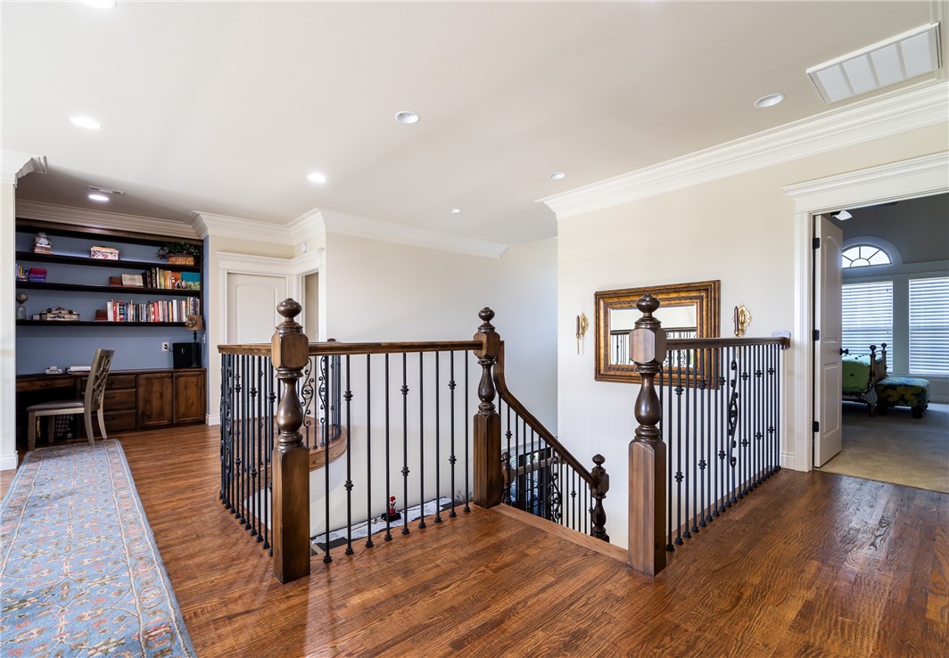 Oak Tree - Residential