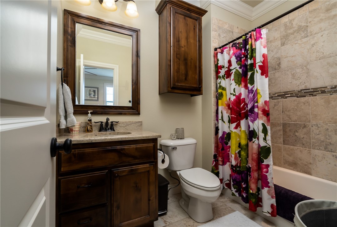 Oak Tree - Residential