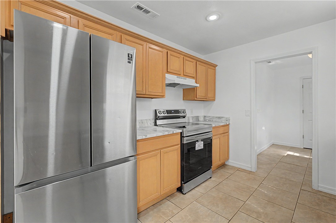 Champions Estates Rogers - Residential Lease