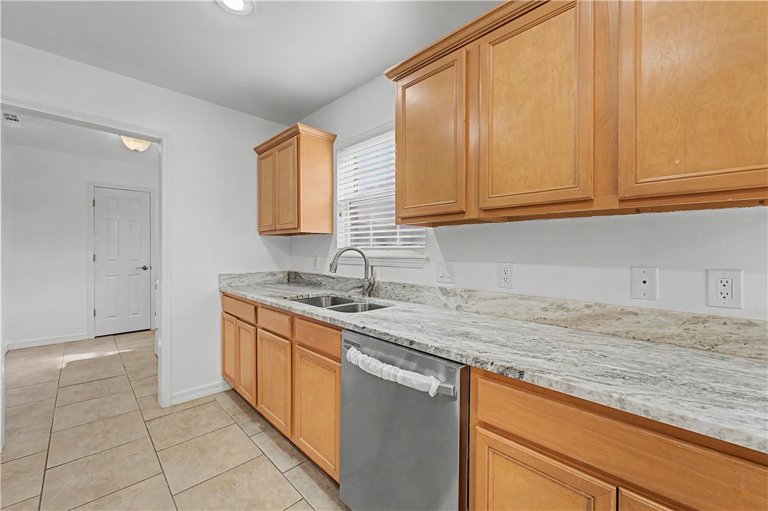 Champions Estates Rogers - Residential Lease