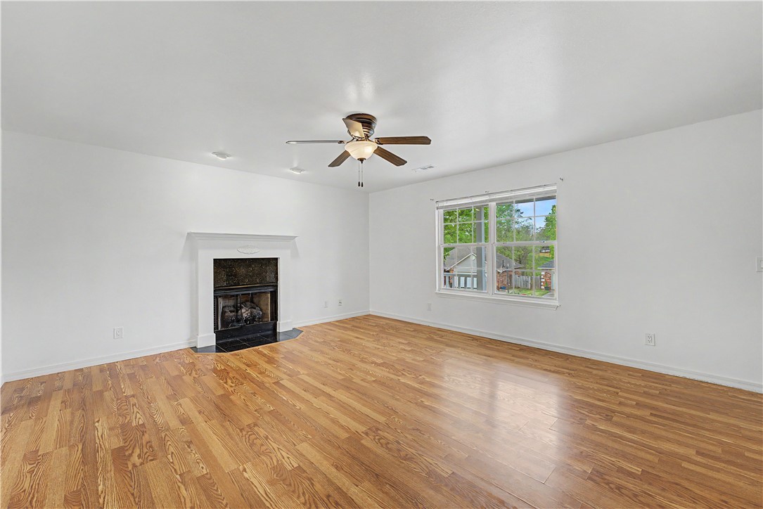 Champions Estates Rogers - Residential Lease