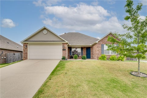 Photo of 705 SW River Rock Street, Bentonville, AR 72712 (MLS # 1355257)