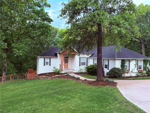 Photo of 13246 Loganberry Lane, Bentonville, AR 72712 (MLS # 1344523)