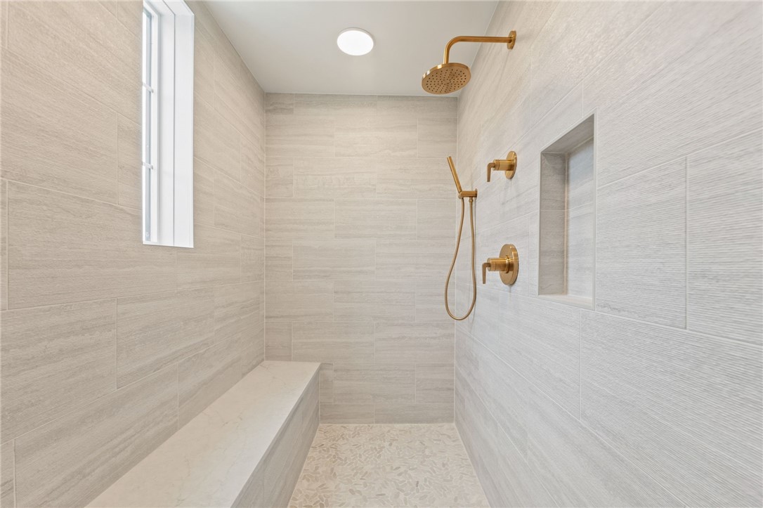 ORCHARD ADD-BENTONVILLE - Residential