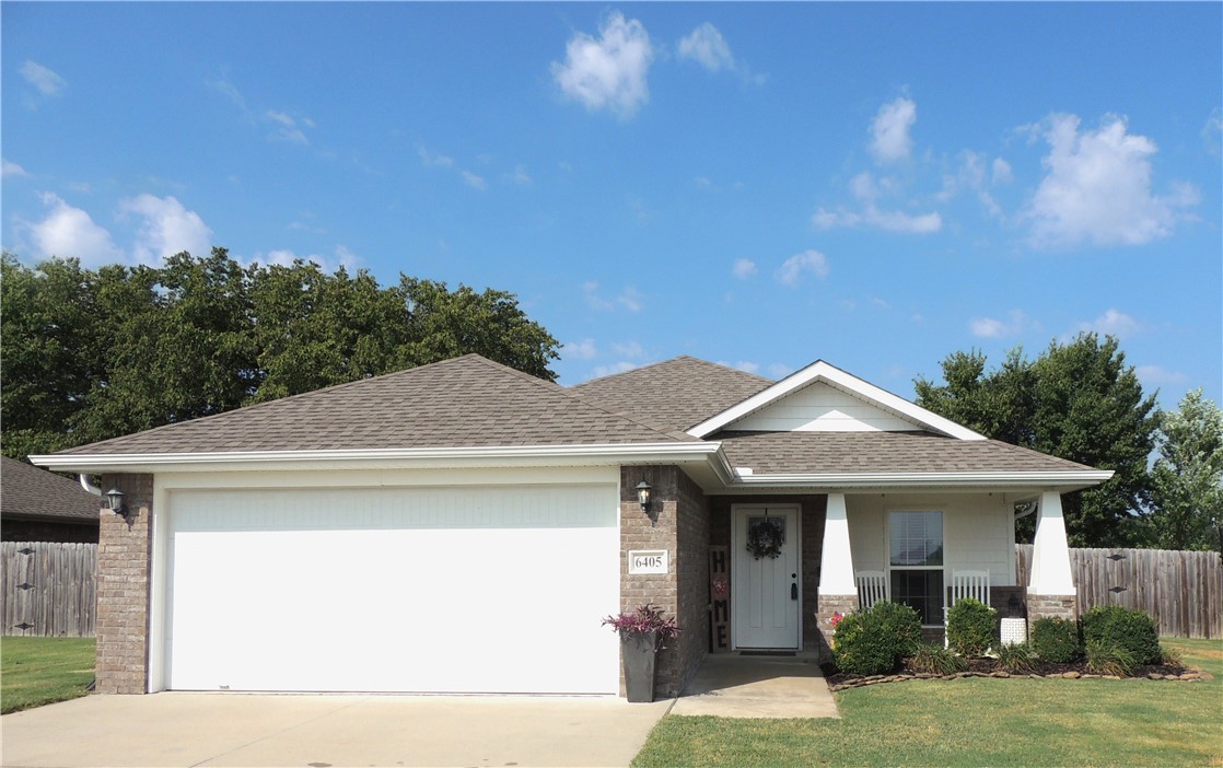 Imagine coming to your new home, in a peaceful setting, waiting to watch the sun set on your oversized patio! This 3bd/2bth all brick home has an open concept that is perfect for gathering friends and family. The kitchen has an island that can fit 4 bar stools, and a roomy eat-in, so there is plenty of room for everyone. The large master bedroom has an ensuite and spacious walk in closet. The upgraded lot has privacy with no immediate neighbors behind you. There is so much to offer in this home with spacious closets, pantry, 9 ft ceilings, come take a look yourself! A little slice of country, but not far from all your favorite things to do! Refrigerator, washer/dryer and garage shelves do not convey.