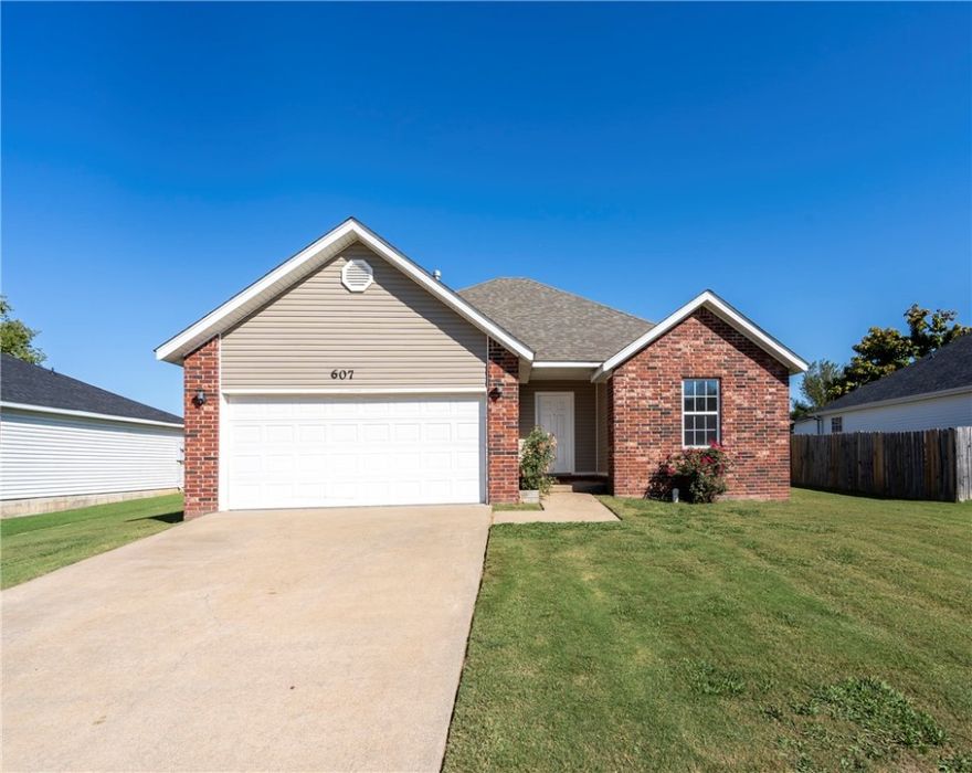 Newly remodeled 1,421 sq ft 3 bedroom 2 bath home!! New Roof (August 2025), new Siding (September 2025), new carpet throughout (July 2025), new paint throughout (July 2025), new stove (October 2025), new fans in the bedrooms (July 2025). Move-in ready and a must see! Schedule your appointment today!