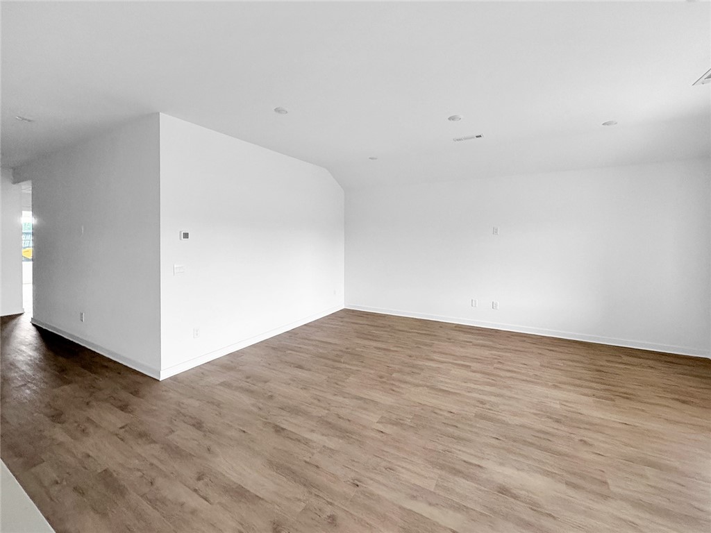 Wagon Wheel Crossing - Residential