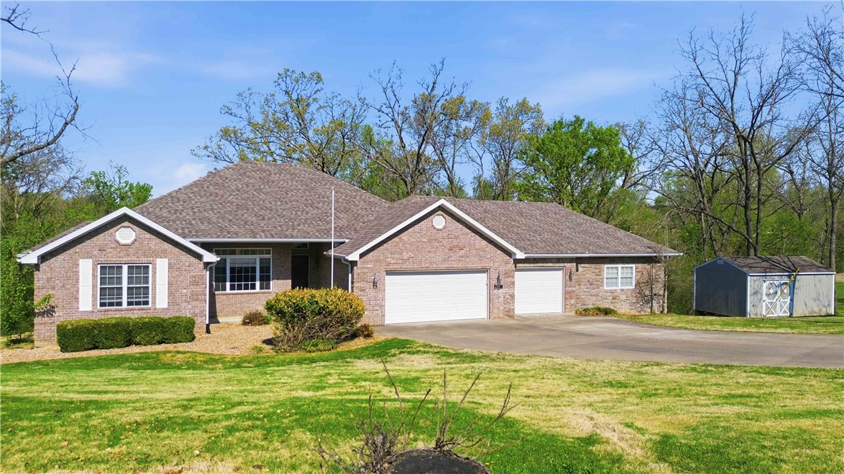 Magrath Sub Bvv - Residential