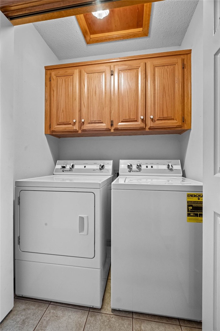 Windsor Place Sub Rogers - Residential