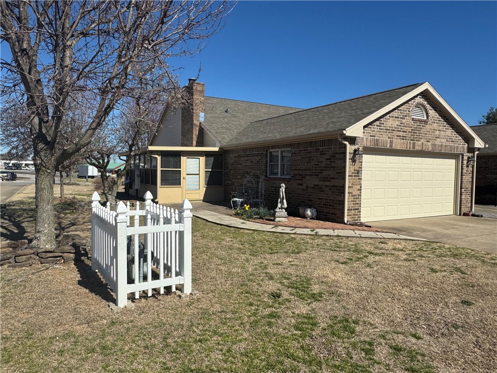 Windsor Place Sub Rogers - Residential