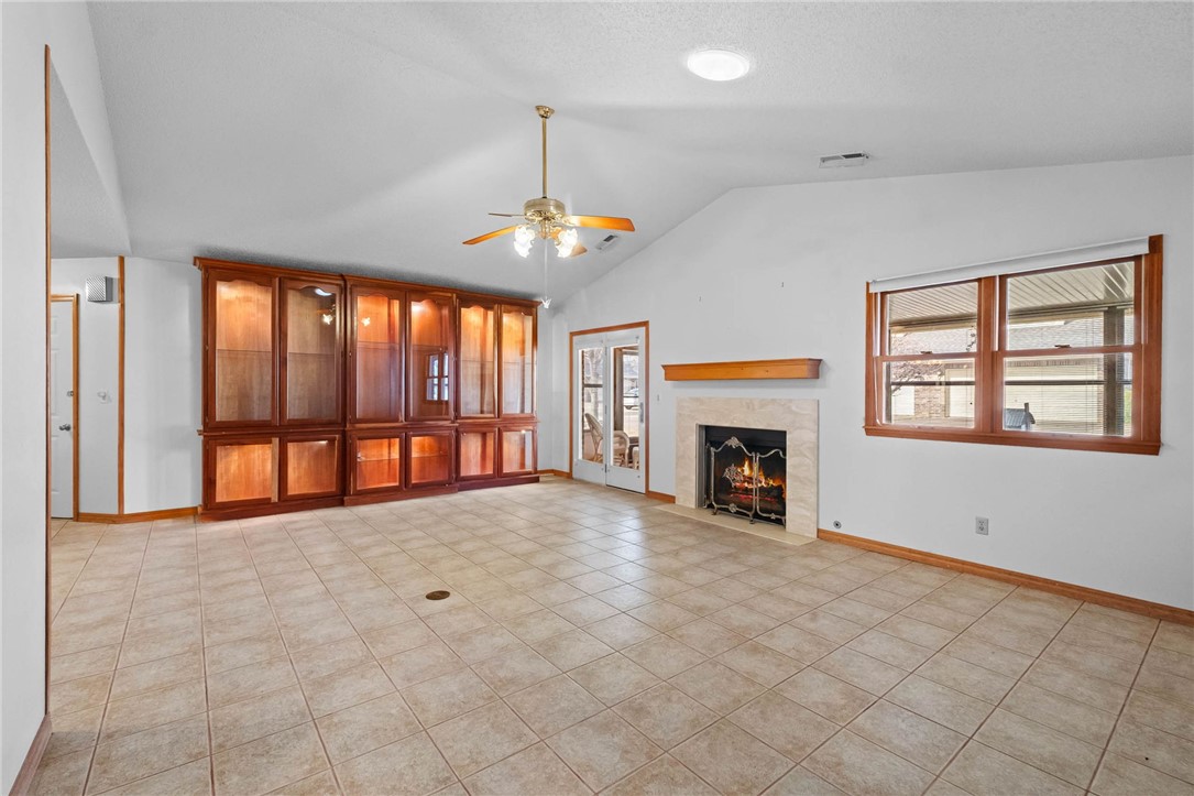 Windsor Place Sub Rogers - Residential