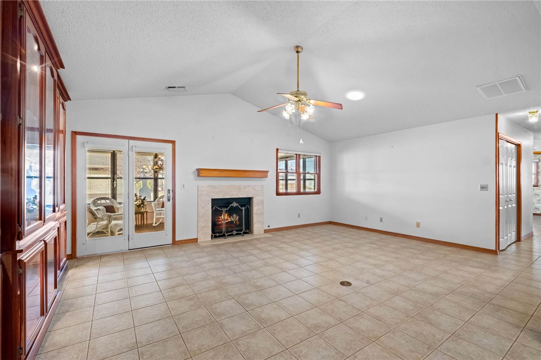 Windsor Place Sub Rogers - Residential