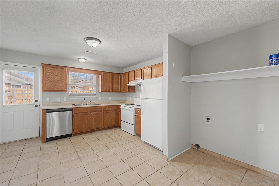 Carriage Square Sub Bentonville - Residential