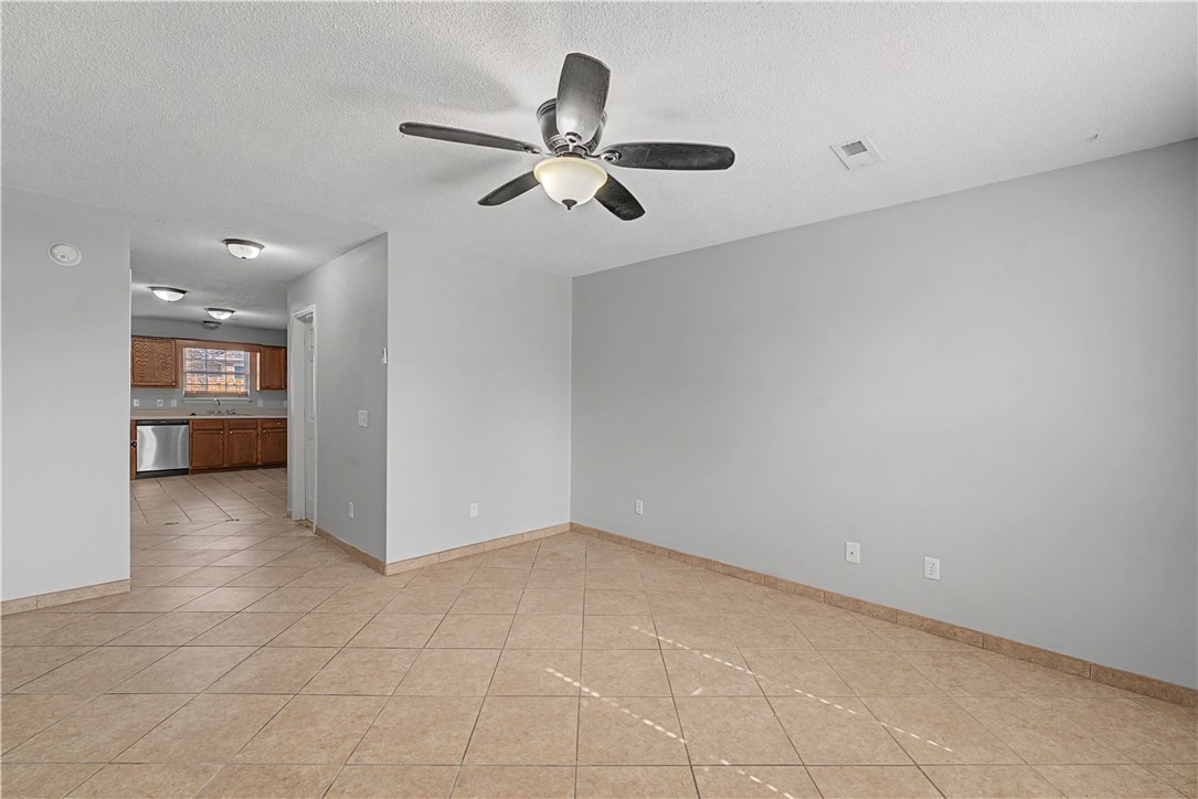 Carriage Square Sub Bentonville - Residential