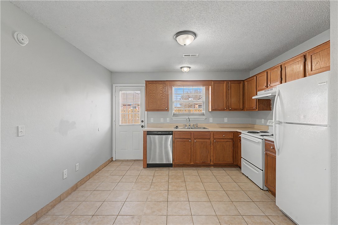 Carriage Square Sub Bentonville - Residential