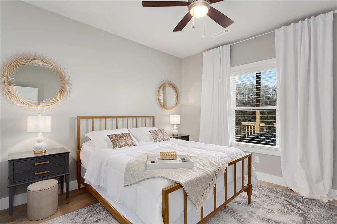 Shady Cove Sub - Residential