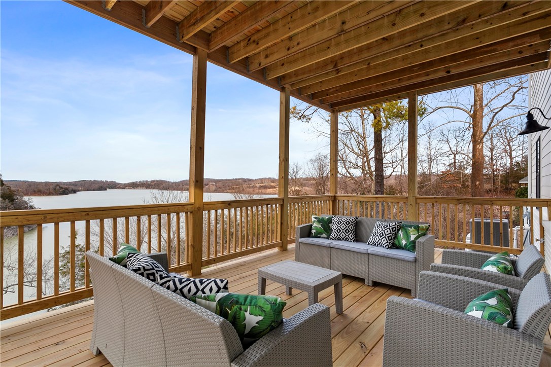 Shady Cove Sub - Residential