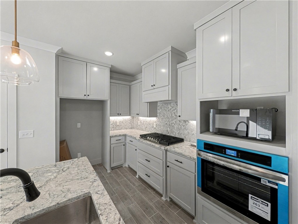 Walnut Grove - Residential Lease