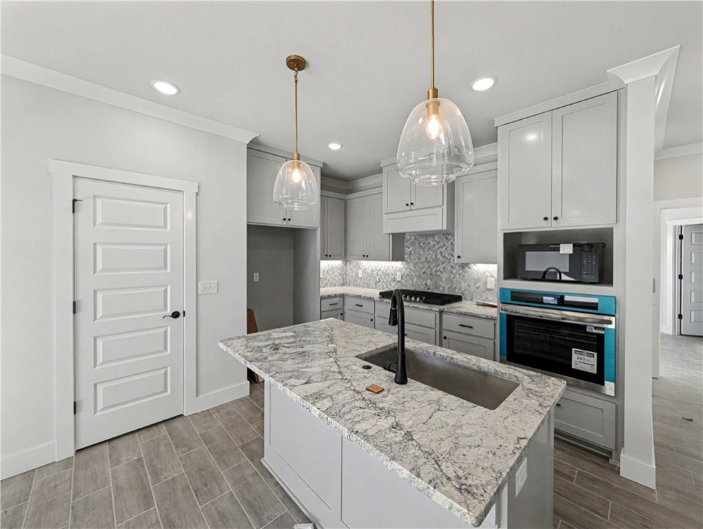 Walnut Grove - Residential Lease