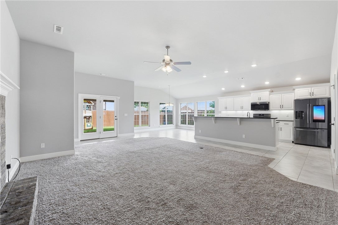 5900 NW Meade Street - Photo 4