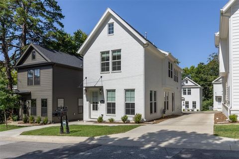 Photo of 251 S Church Avenue, Fayetteville, AR 72701 (MLS # 1356495)