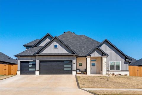 Photo of 540 Bronco Street, Centerton, AR 72719 (MLS # 1338907)