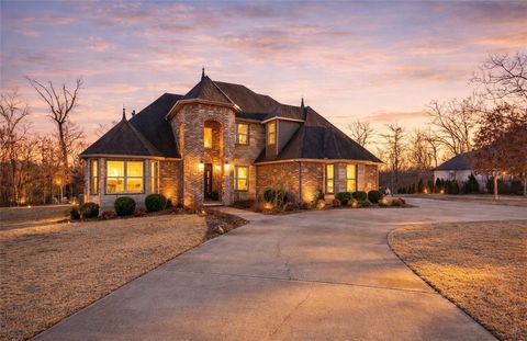 1476 Le Chesnay Drive Centerton AR 72719