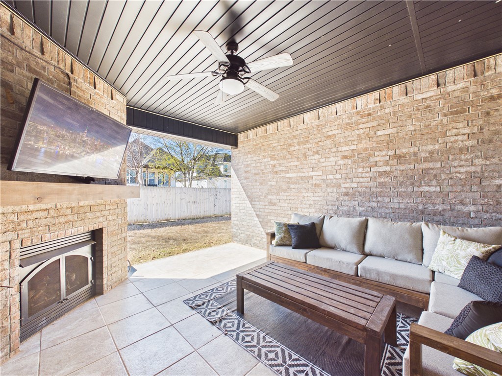 Grand Pointe Sub Rogers - Residential