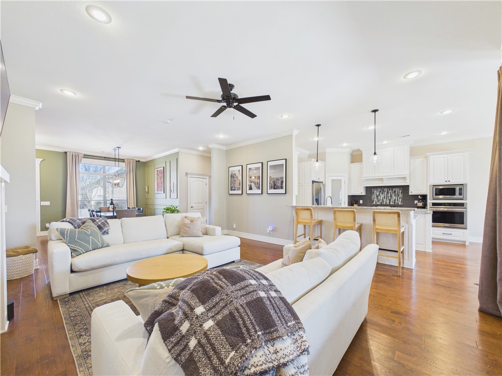 Grand Pointe Sub Rogers - Residential