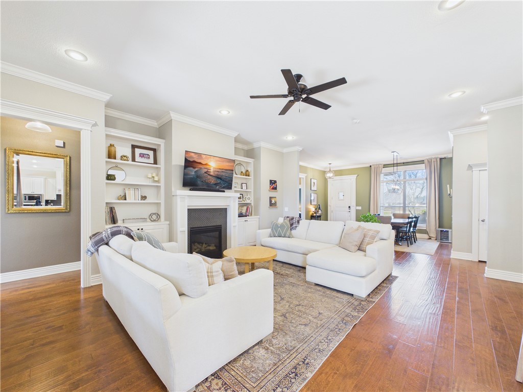 Grand Pointe Sub Rogers - Residential