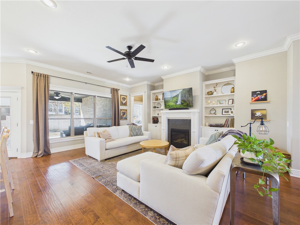 Grand Pointe Sub Rogers - Residential