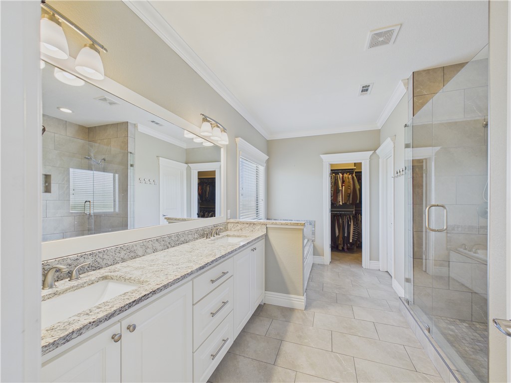 Grand Pointe Sub Rogers - Residential