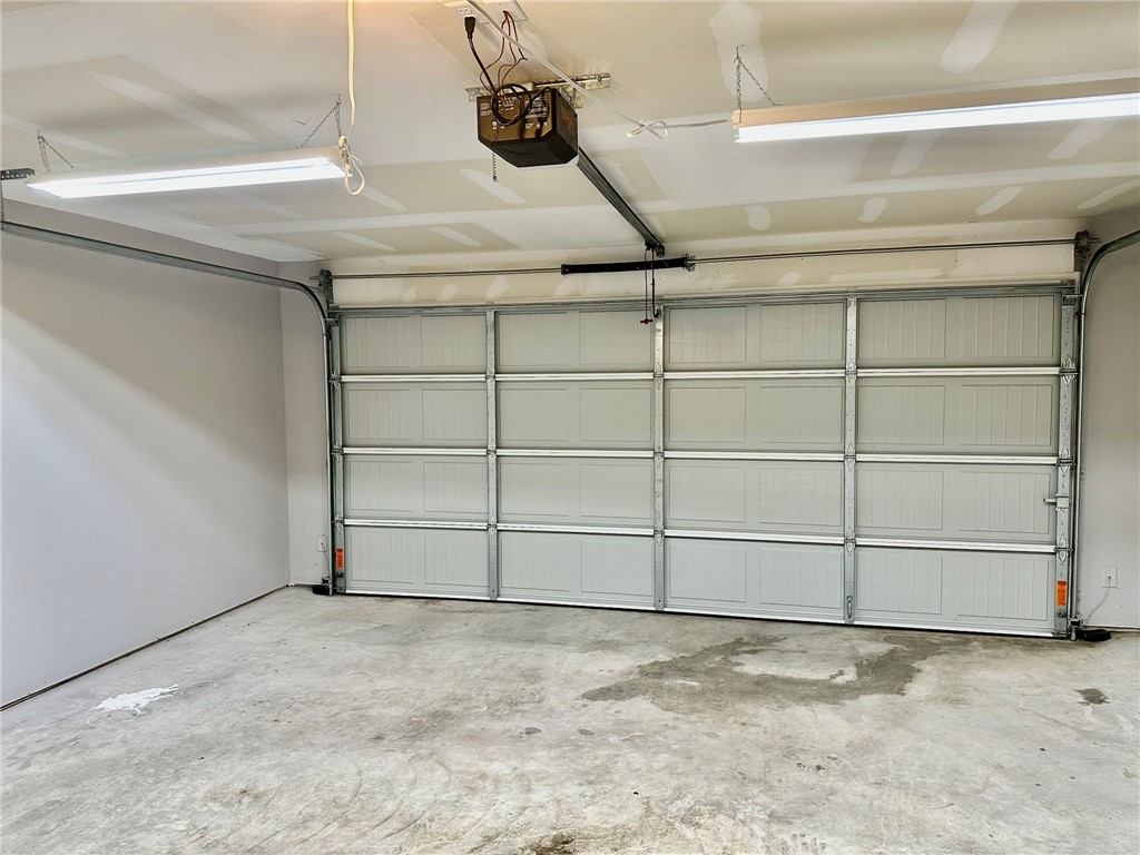 Silver Meadows Ph 1 2017 Highfill - Residential Lease