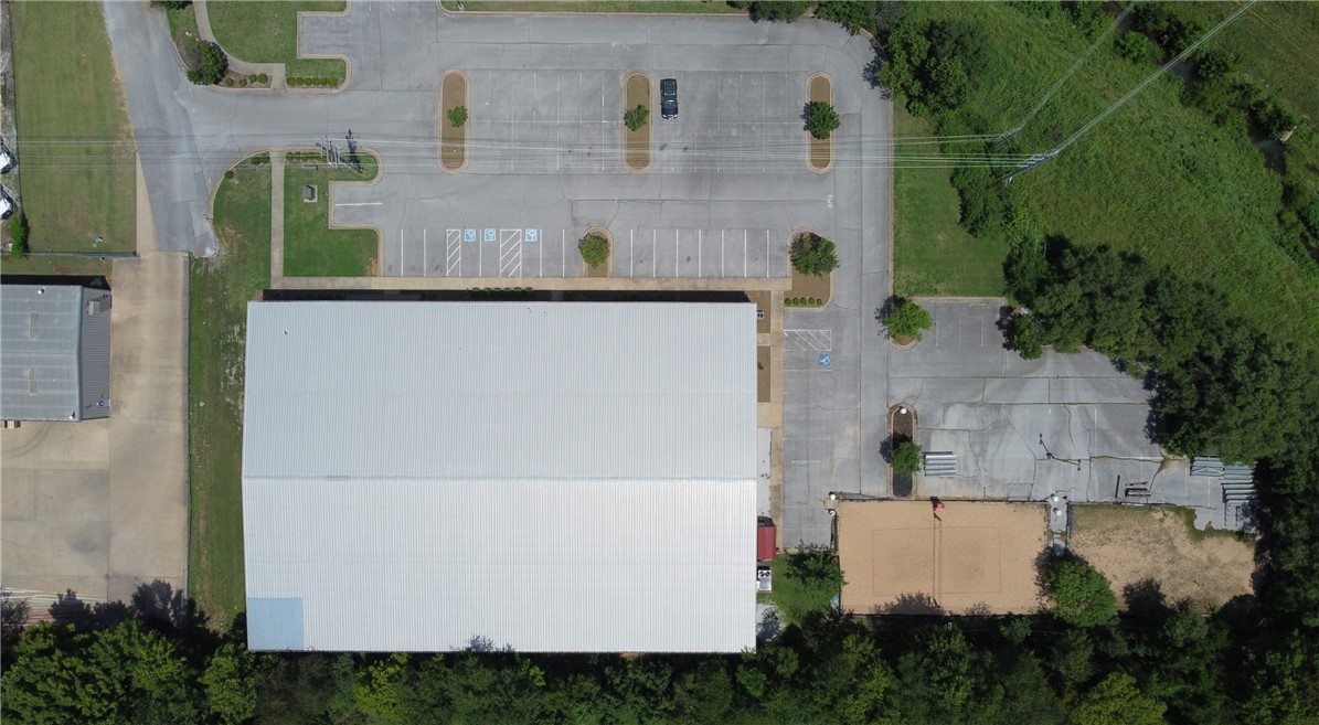 Springdale Outlots - Commercial Lease