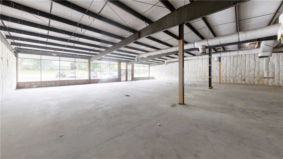 College Market Add - Commercial Lease