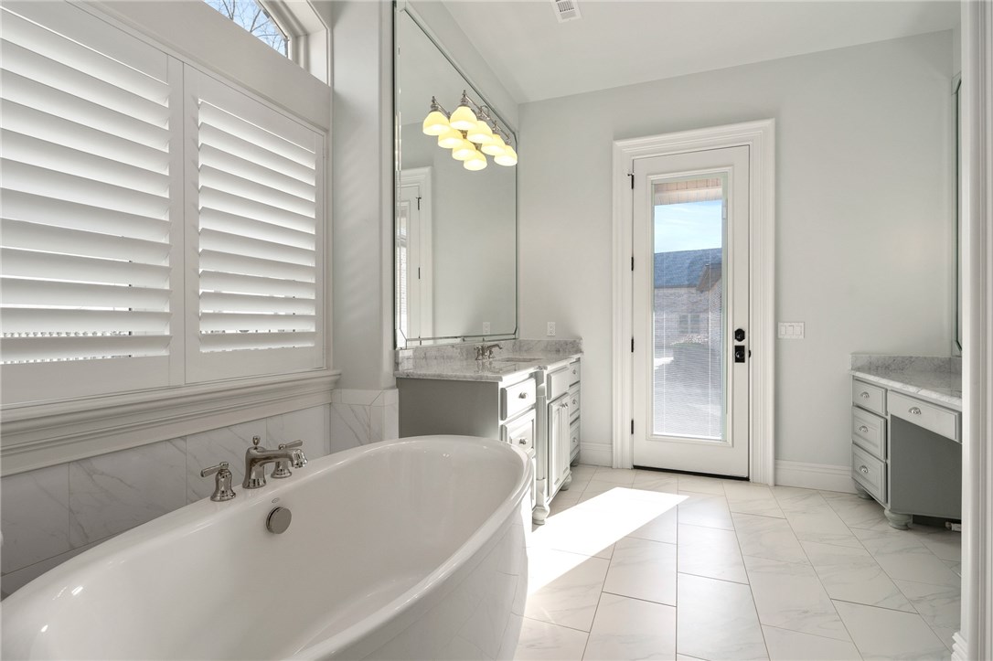 Oak Tree Centerton - Residential