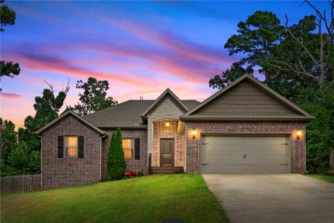 Photo of 10 Wendron Lane, Bella Vista, AR 72714 (MLS # 1356287)
