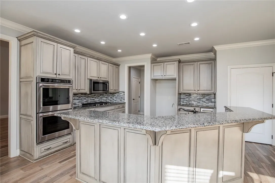 Elm Springs, Arkansas 72762, United States, 4 Bedrooms Bedrooms, ,4 BathroomsBathrooms,Residential,Active,205045