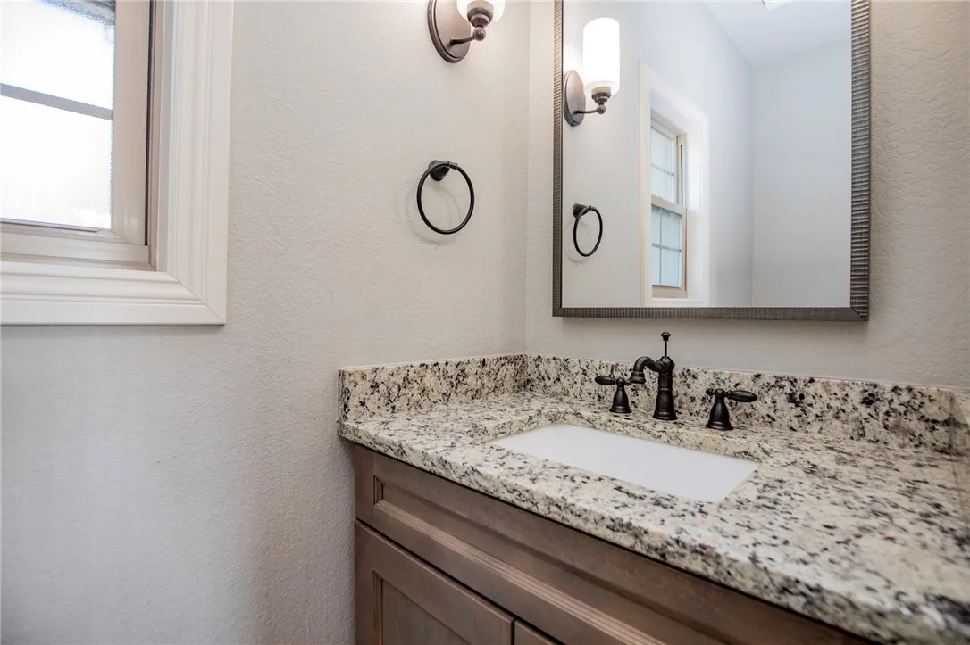 Elm Springs, Arkansas 72762, United States, 4 Bedrooms Bedrooms, ,4 BathroomsBathrooms,Residential,Active,205045