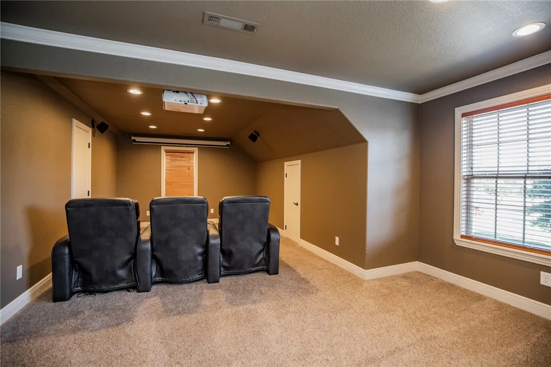 Elm Springs, Arkansas 72762, United States, 4 Bedrooms Bedrooms, ,4 BathroomsBathrooms,Residential,Active,205045