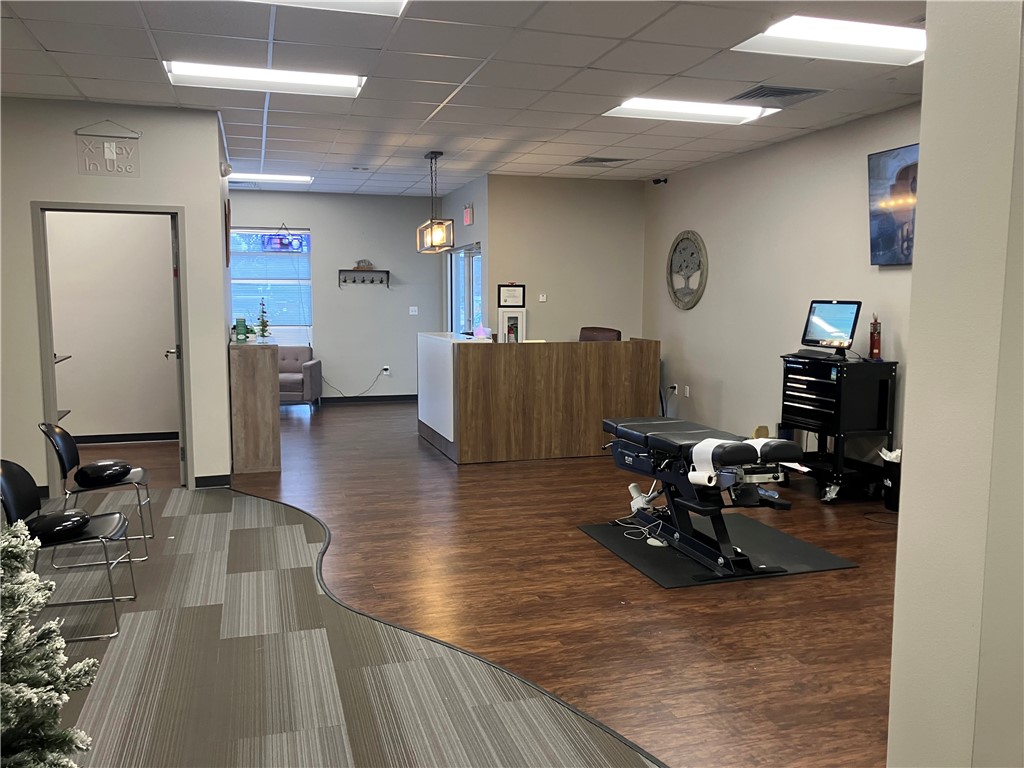 Spencer Square Sub Bentonville - Commercial Lease