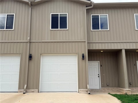 Photo of 1902 Azlin Place B #B, Siloam Springs, AR 72761 (MLS # 1365482)