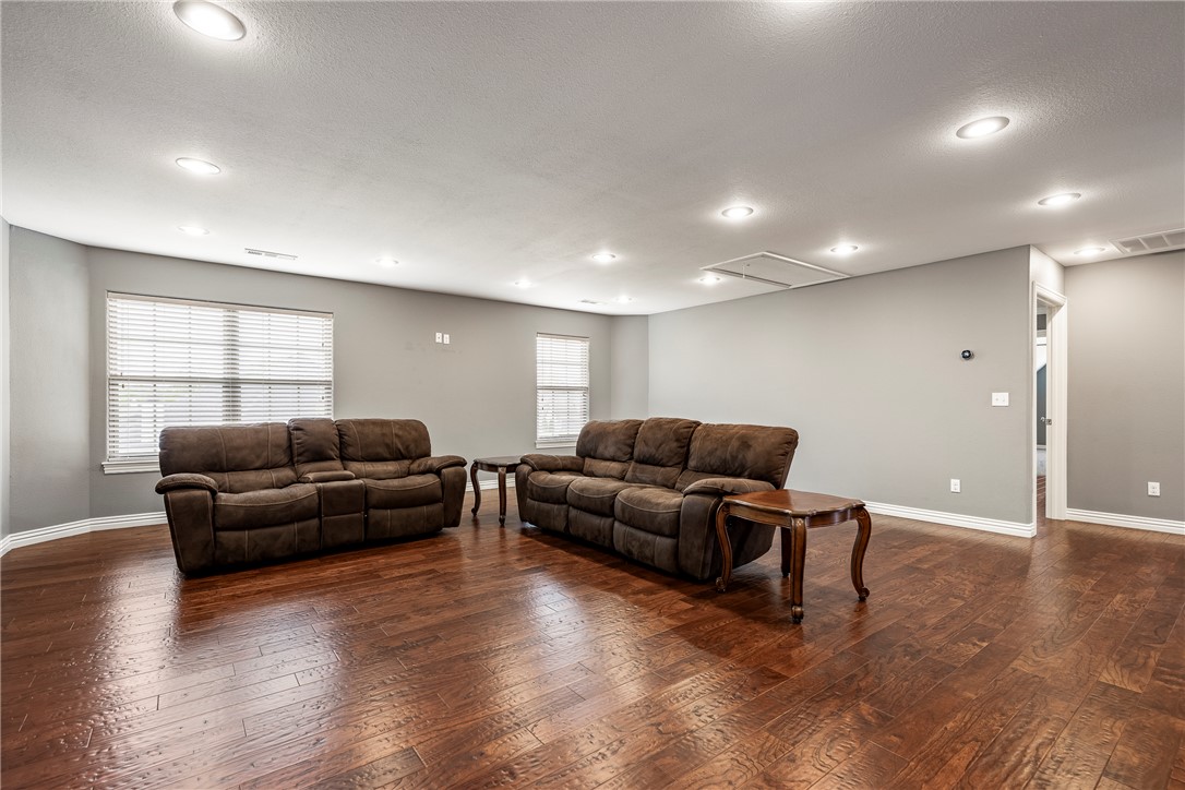 Camelot Sub Elm Spgs - Residential