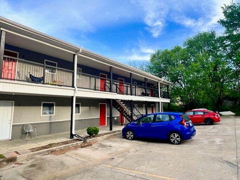 Photo of 364 E 7th 4 #4, Fayetteville, AR 72701 (MLS # 1362290)
