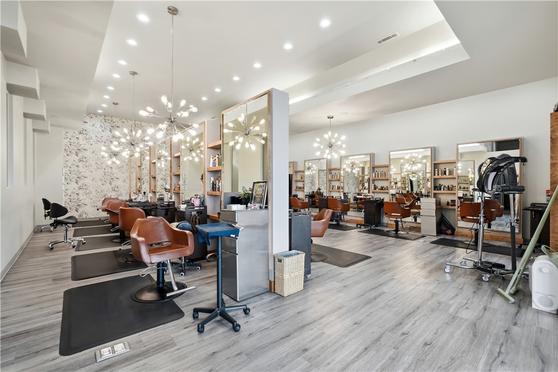 Fountain Plaza Sub Bentonville - Commercial Lease